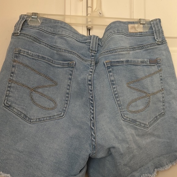 Women Seven Denim Distressed Shorts - Picture 10 of 12